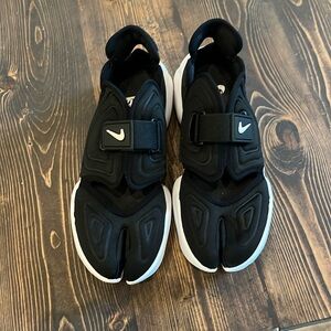 Nike Aqua Rift women’s water shoes